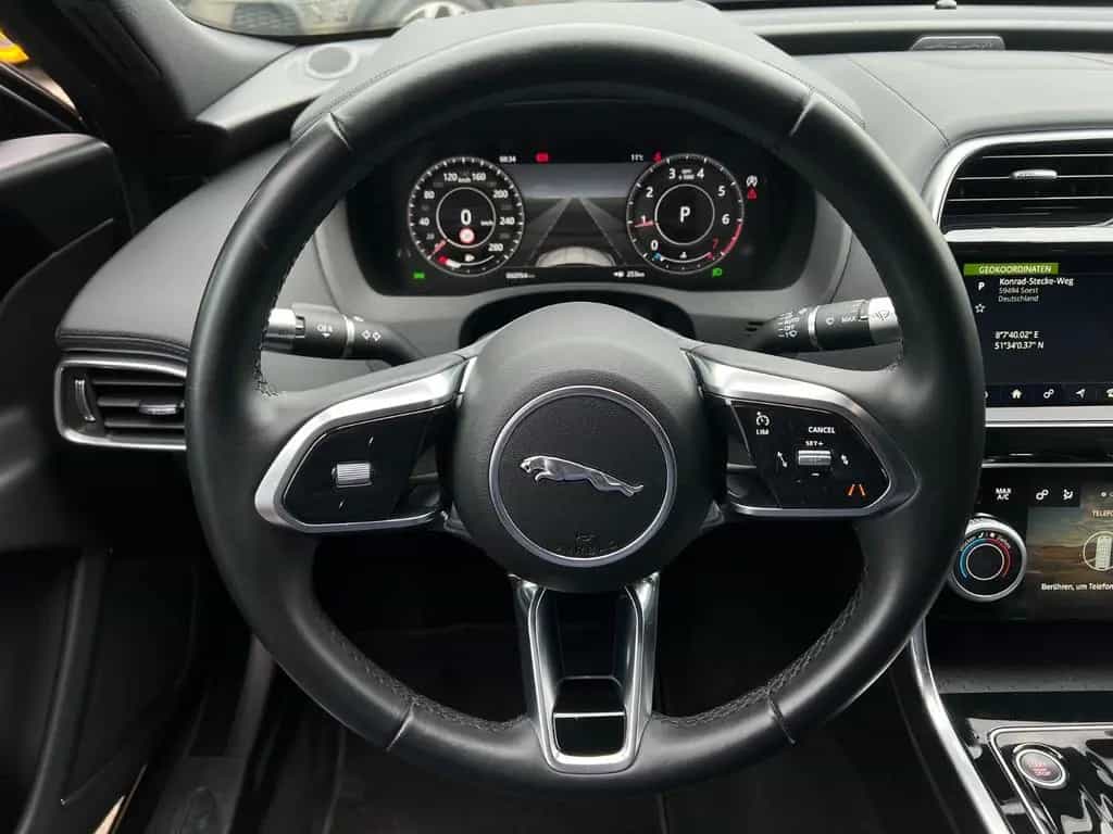 Jaguar XE P250 SE*CAMERA*VIRTUAL COCKPIT*MATRIX LED* 01/2020-photo-10