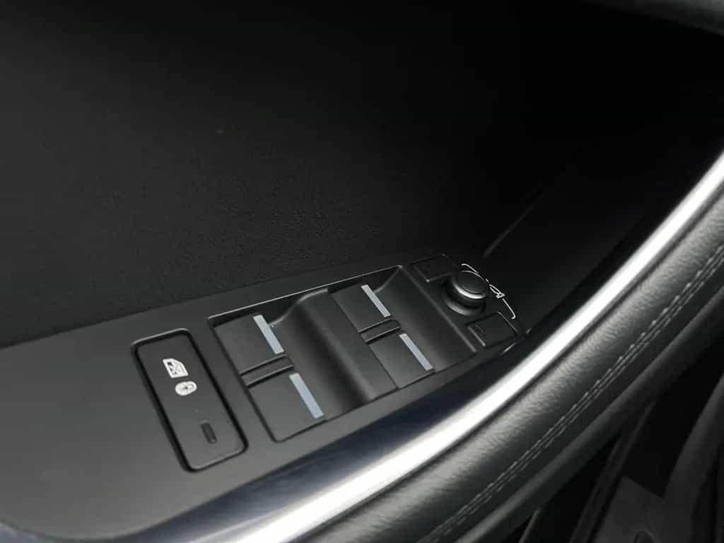 Jaguar XE P250 SE*CAMERA*VIRTUAL COCKPIT*MATRIX LED* 01/2020-photo-12