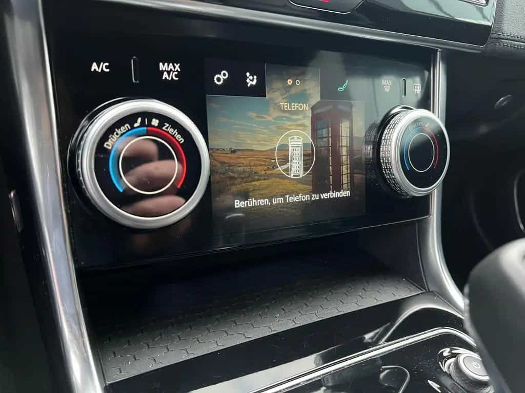 Jaguar XE P250 SE*CAMERA*VIRTUAL COCKPIT*MATRIX LED* 01/2020-photo-13