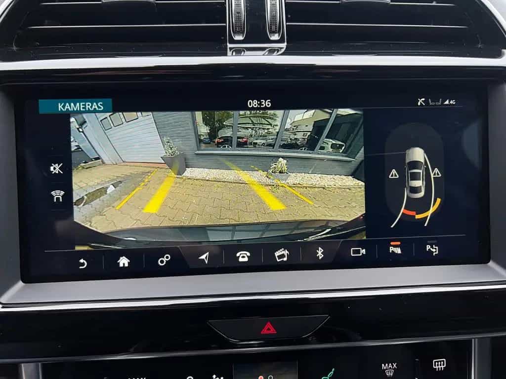 Jaguar XE P250 SE*CAMERA*VIRTUAL COCKPIT*MATRIX LED* 01/2020-photo-16