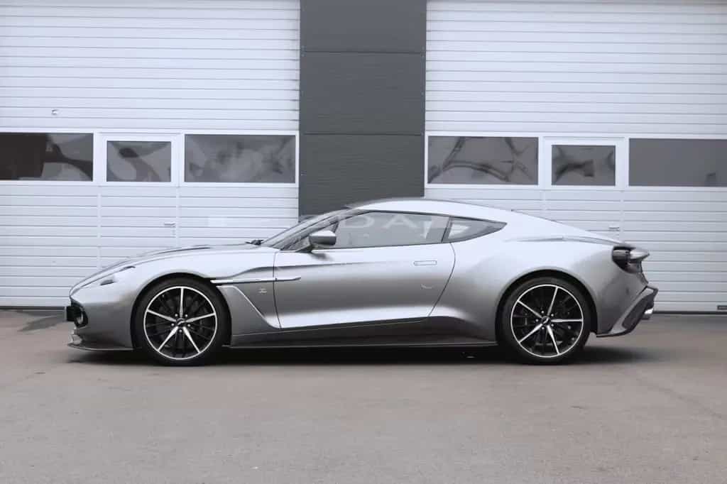 Aston Martin Vanquish Zagato 06/2017-photo-8