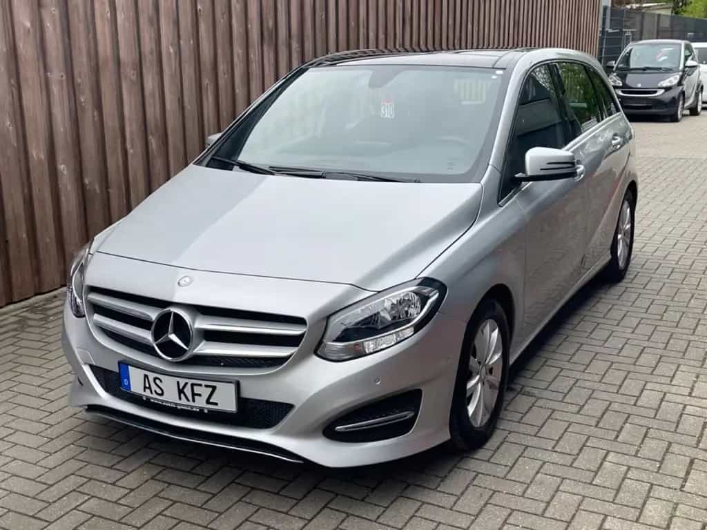 Mercedes-Benz B 220 B -Klasse B 220 4Matic 7G Automatik 02/2015-photo-0