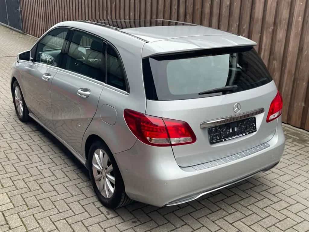 Mercedes-Benz B 220 B -Klasse B 220 4Matic 7G Automatik 02/2015-photo-5