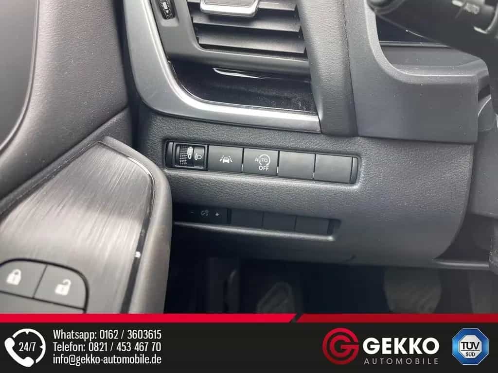 Nissan Qashqai Tekna +360 KAMERA+LED+APP+NAVI+ACC+SZH 02/2023-photo-32