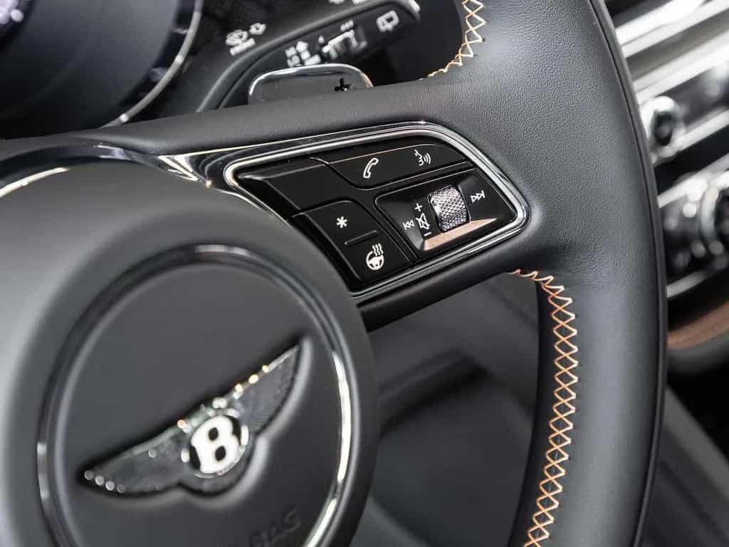 Bentley Bentayga S Black Edition V8 von BENTLEY 12/2025-photo-11