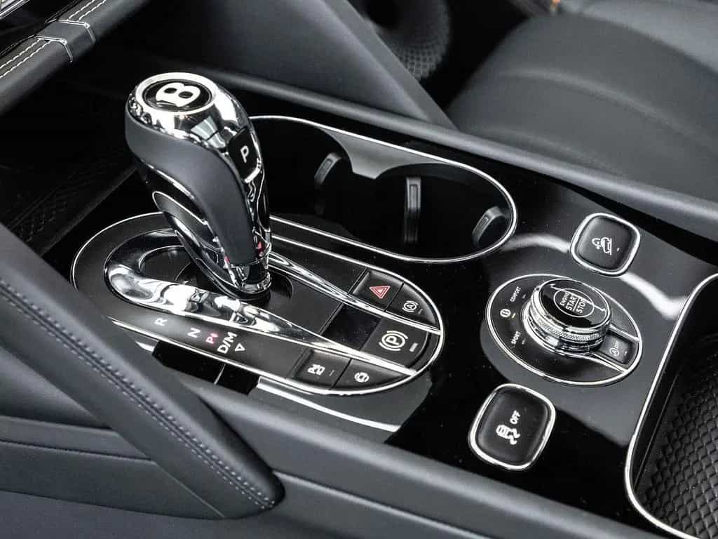 Bentley Bentayga S Black Edition V8 von BENTLEY 12/2025-photo-25
