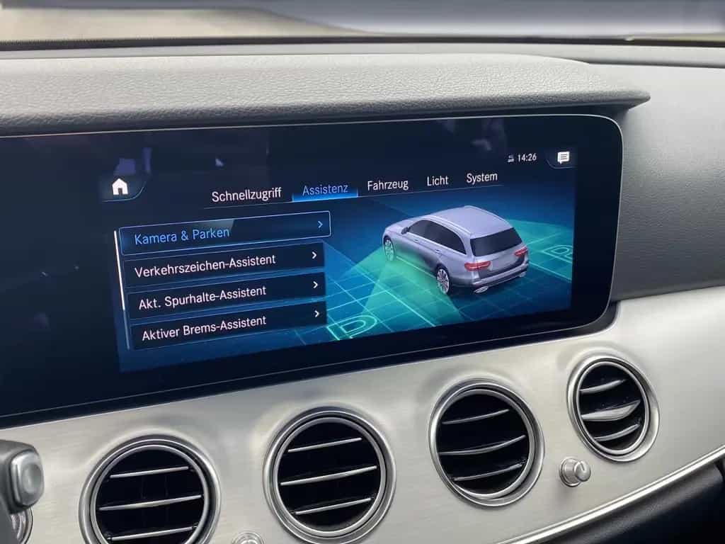 Mercedes-Benz E 300 Avantgarde Vollleder*LED*Kamera*Wides*DAB* 01/2022-photo-19