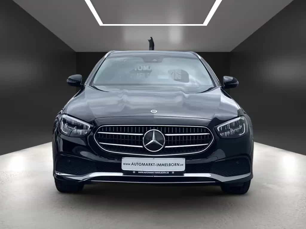 Mercedes-Benz E 300 Avantgarde Vollleder*LED*Kamera*Wides*DAB* 01/2022-photo-2
