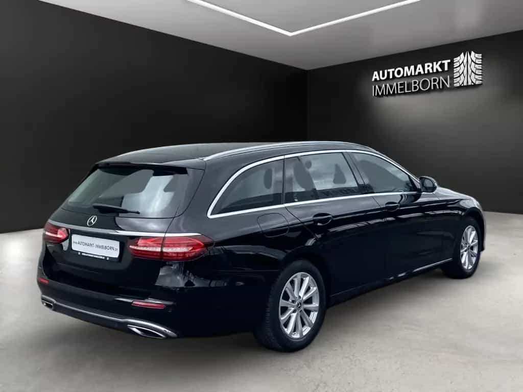 Mercedes-Benz E 300 Avantgarde Vollleder*LED*Kamera*Wides*DAB* 01/2022-photo-7
