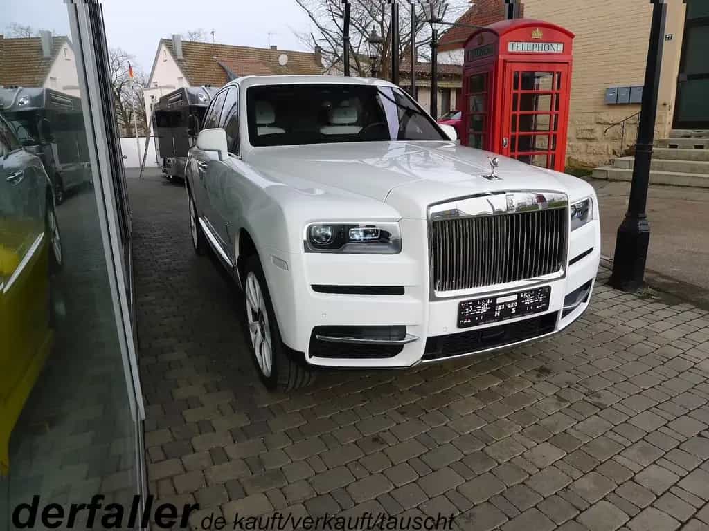 Rolls-Royce Cullinan 1.Hand deutsche Auslieferung Neuzustand 12/2019-photo-0