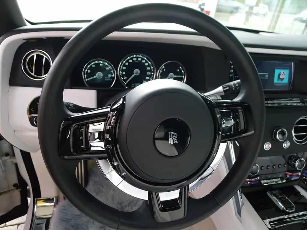 Rolls-Royce Cullinan 1.Hand deutsche Auslieferung Neuzustand 12/2019-photo-7