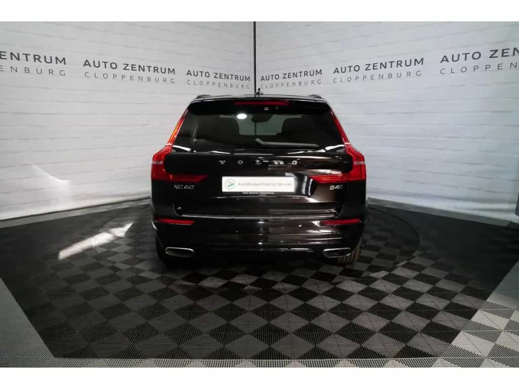 Volvo XC60 R Design AWD B4 LED+Navi+Leder+AHK+PDC+19'' 02/2021-photo-3