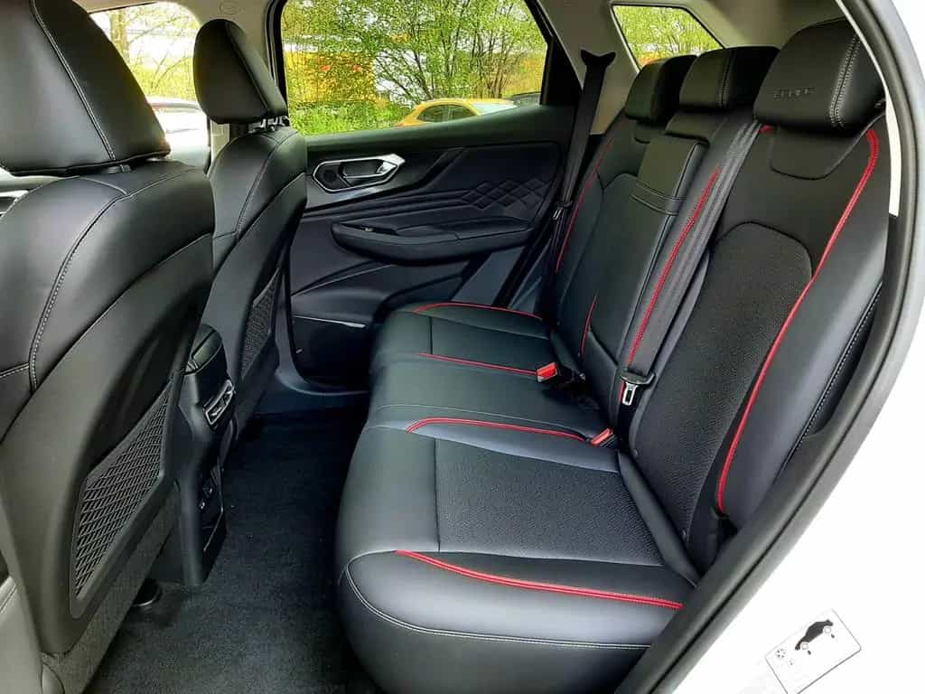 BAIC Beijing X75 1.5T-GDI DCT7 360° KEYLESS MASSAGE L null-photo-9