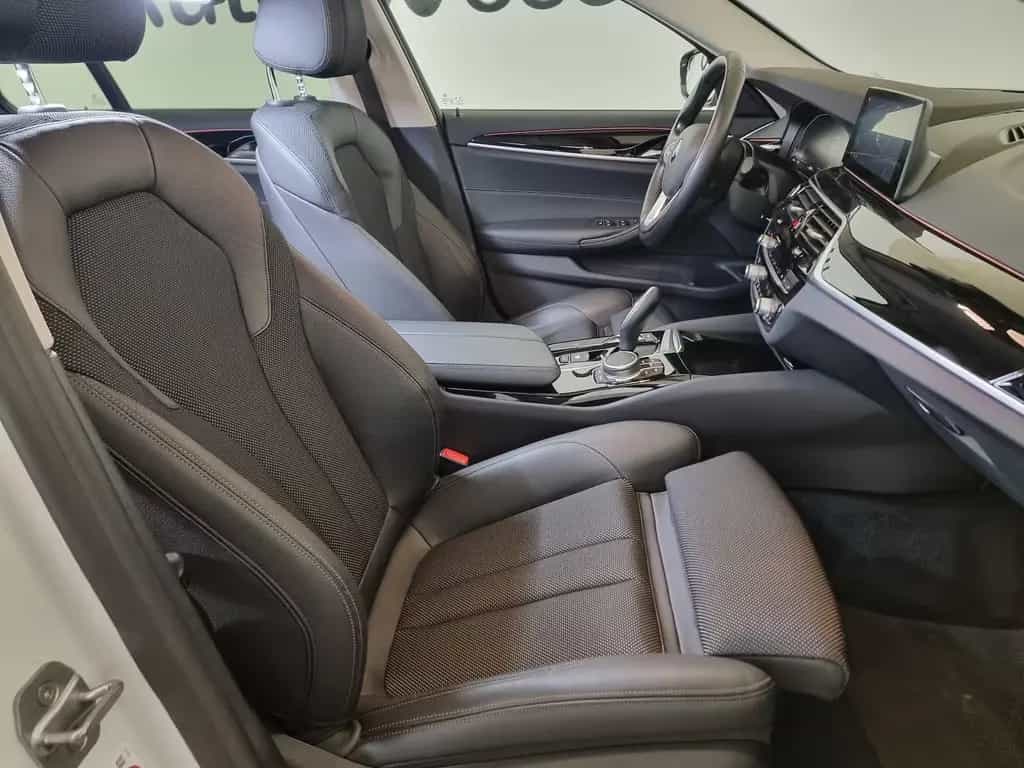 BMW 5 Series 520d SportLine LED AHK ACC Navi Kamera Hifi 09/2019-photo-13