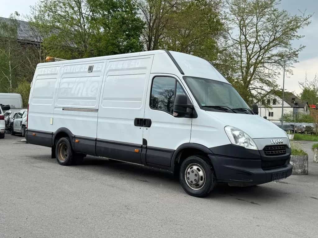 Iveco Daily Kasten HKa 50 C... Radstand 3950 09/2014-photo-1