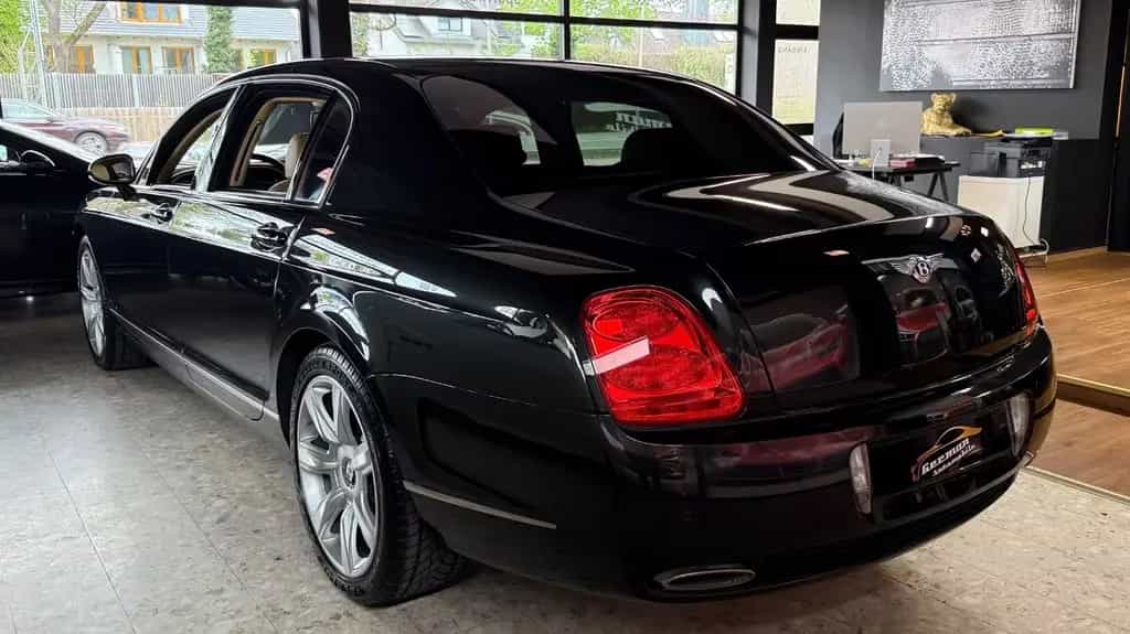 Bentley Continental Flying Spur 07/2005-photo-11