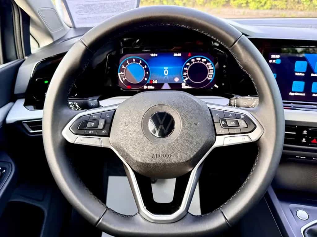 Volkswagen Golf VIII Lim. Life Edition Navi 09/2020-photo-23