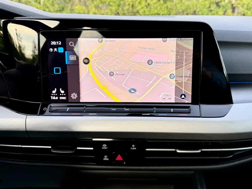 Volkswagen Golf VIII Lim. Life Edition Navi 09/2020-photo-27