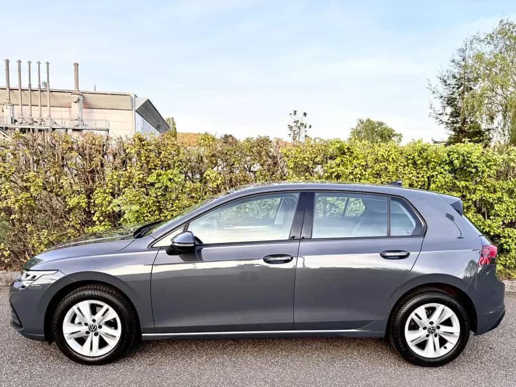 Volkswagen Golf VIII Lim. Life Edition Navi 09/2020-photo-3