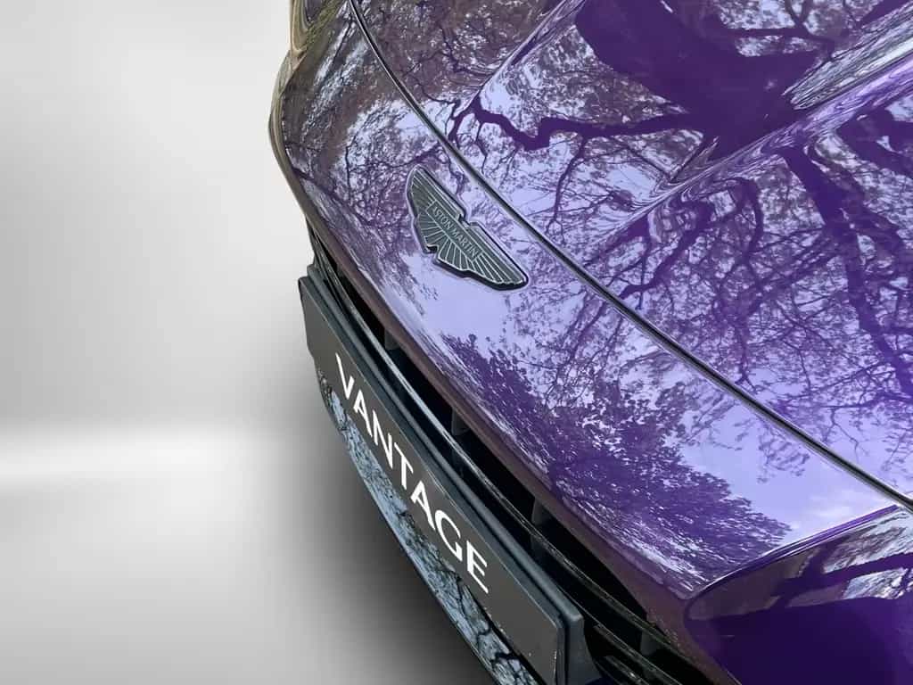 Aston Martin V8 Vantage MY25 / Carbon/ Soundsystem null-photo-2