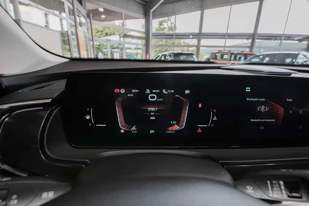 BAIC Beijing X75 X75  AHK  M&S  Klimaauto.  Pano  USB 11/2024-photo-16