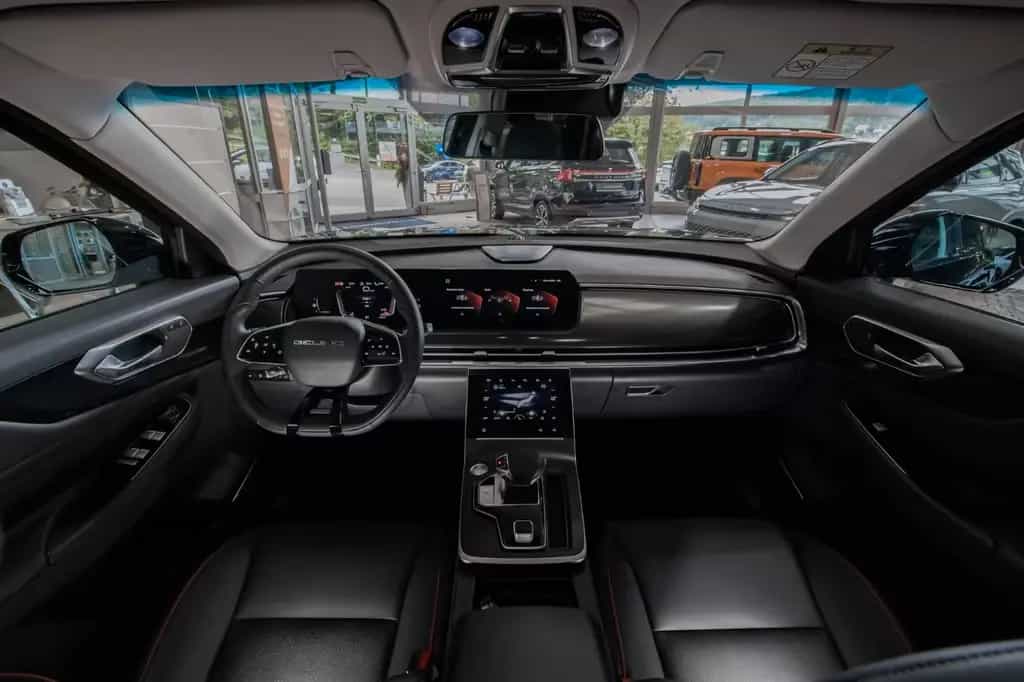 BAIC Beijing X75 X75  AHK  M&S  Klimaauto.  Pano  USB 11/2024-photo-18