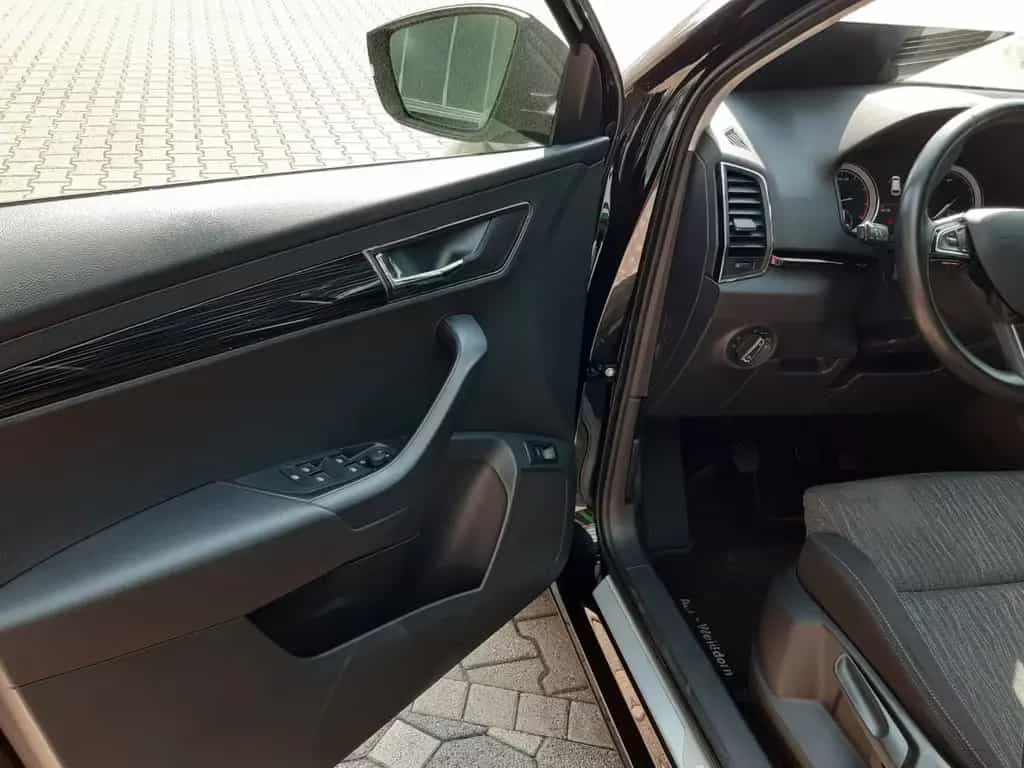 Skoda Karoq Style 06/2018-photo-4