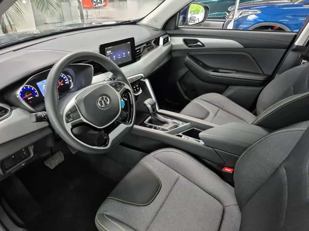 BAIC Senova X35 X35 Beijing 1,5L Turbo,Automatik,Bluetooth,PDChi null-photo-9