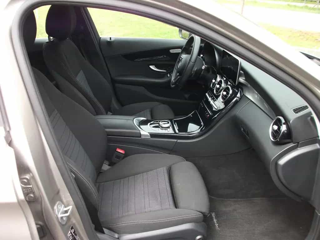 Mercedes-Benz C-Class 200 4MATIC T Autom. Navi SHZ WR Kamera LED PTS 09/2018-photo-7