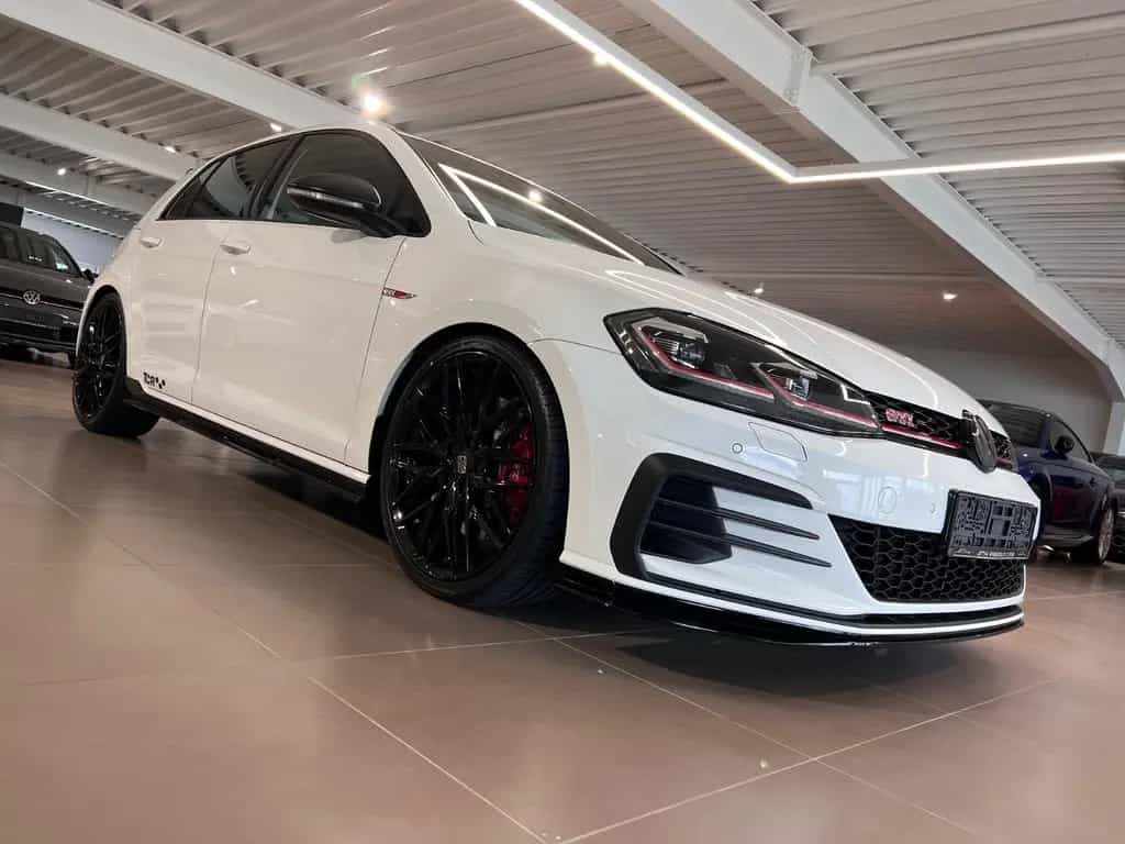 Volkswagen Golf 2.0 TSI DSG GTI TCR ACC 19Zoll NAVI 1.HAND 08/2019-photo-14