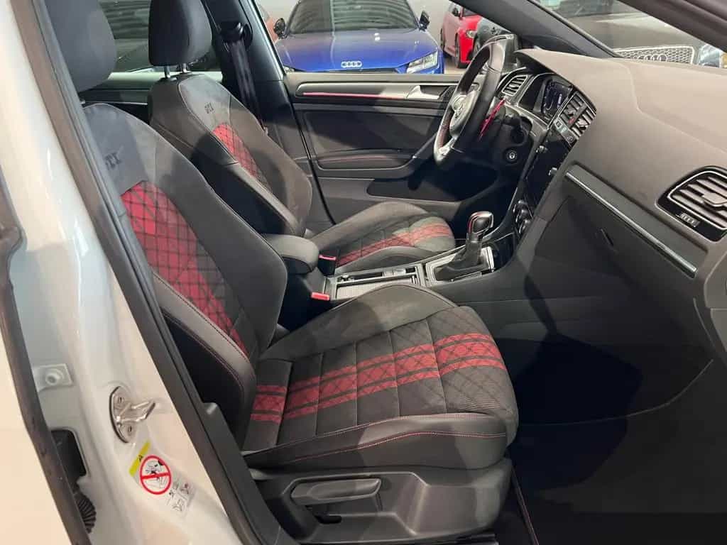Volkswagen Golf 2.0 TSI DSG GTI TCR ACC 19Zoll NAVI 1.HAND 08/2019-photo-15