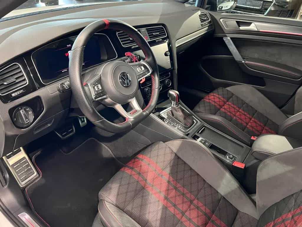 Volkswagen Golf 2.0 TSI DSG GTI TCR ACC 19Zoll NAVI 1.HAND 08/2019-photo-18
