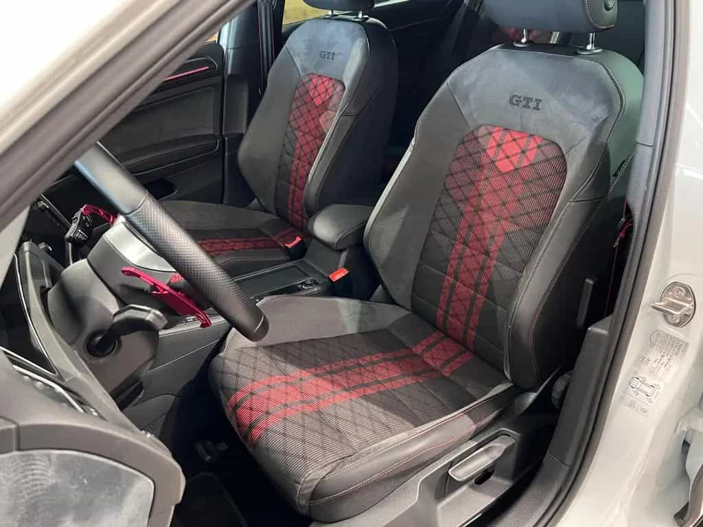 Volkswagen Golf 2.0 TSI DSG GTI TCR ACC 19Zoll NAVI 1.HAND 08/2019-photo-19