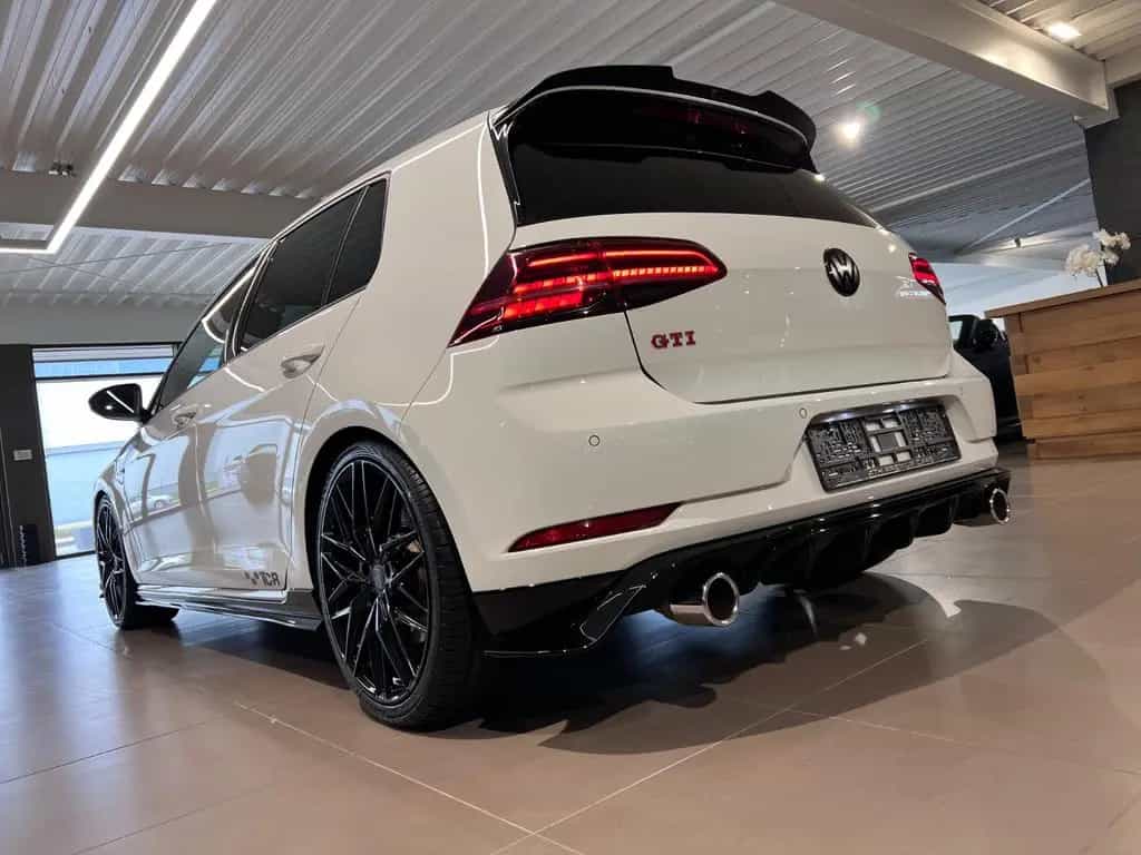 Volkswagen Golf 2.0 TSI DSG GTI TCR ACC 19Zoll NAVI 1.HAND 08/2019-photo-5