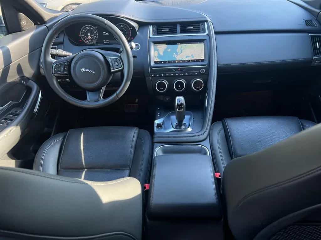 Jaguar E-Pace S AWD*PANO*VIRTUAL*MERIDIAN*1HAND*KAMERA* 11/2018-photo-8