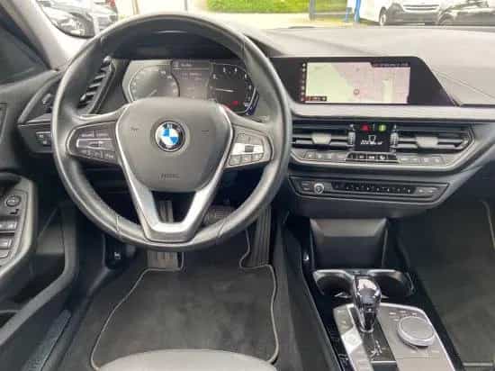 BMW 1 Series 118i Aut. Sport Line   LED*Navi*Sitzheizung*Temp 07/2020-photo-11
