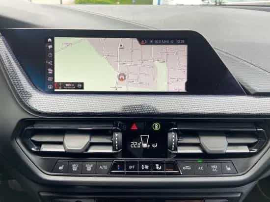 BMW 1 Series 118i Aut. Sport Line   LED*Navi*Sitzheizung*Temp 07/2020-photo-13