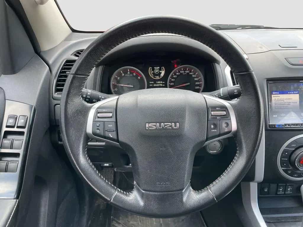 Isuzu D-Max Double Cab 4WD LS Aut. 163 PS 06/2019-photo-4