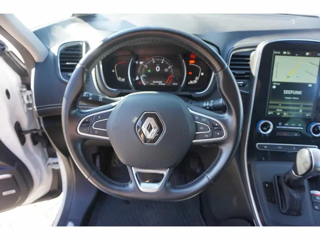 Renault Grand Scenic TCe140 BOSE Edition EDC AHK Navi SH 12/2019-photo-11