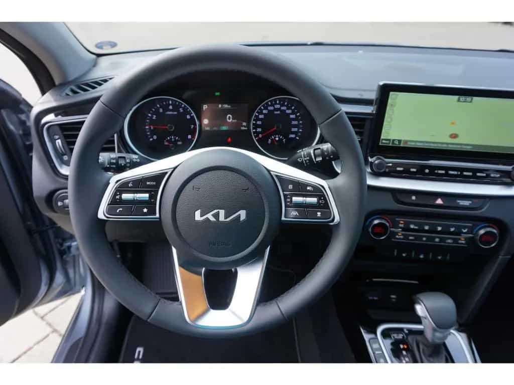 Kia Ceed_sw 1.0T 100 48V Ultimate DCT AHK Navi Kamer 10/2025-photo-11