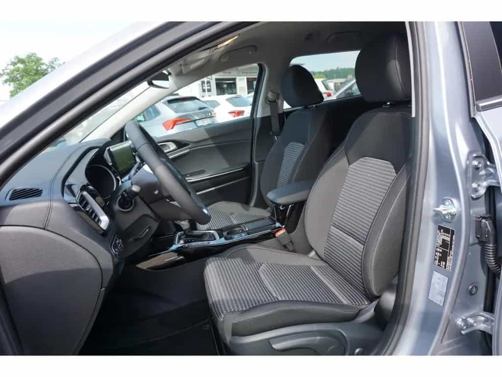 Kia Ceed_sw 1.0T 100 48V Ultimate DCT AHK Navi Kamer 10/2025-photo-15