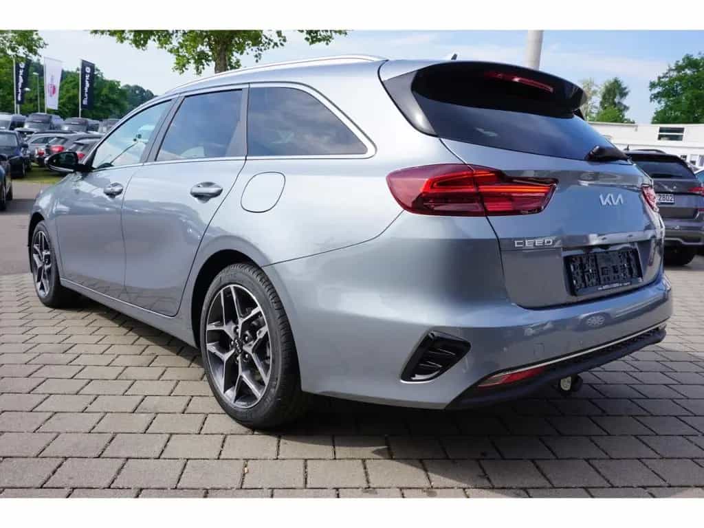 Kia Ceed_sw 1.0T 100 48V Ultimate DCT AHK Navi Kamer 10/2025-photo-4