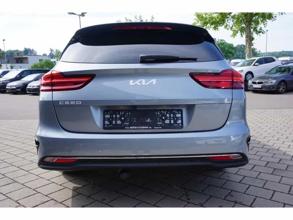 Kia Ceed_sw 1.0T 100 48V Ultimate DCT AHK Navi Kamer 10/2025-photo-5