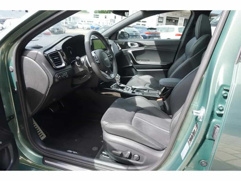 Kia Ceed_sw 1.5T 140 GT Line DCT7 Navi ACC LED Kamer 10/2025-photo-16