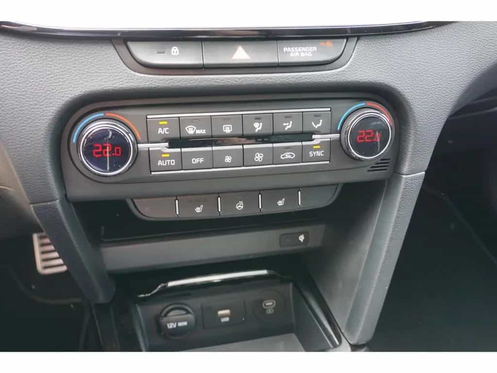 Kia Ceed_sw 1.5T 140 GT Line DCT7 Navi ACC LED Kamer 10/2025-photo-22