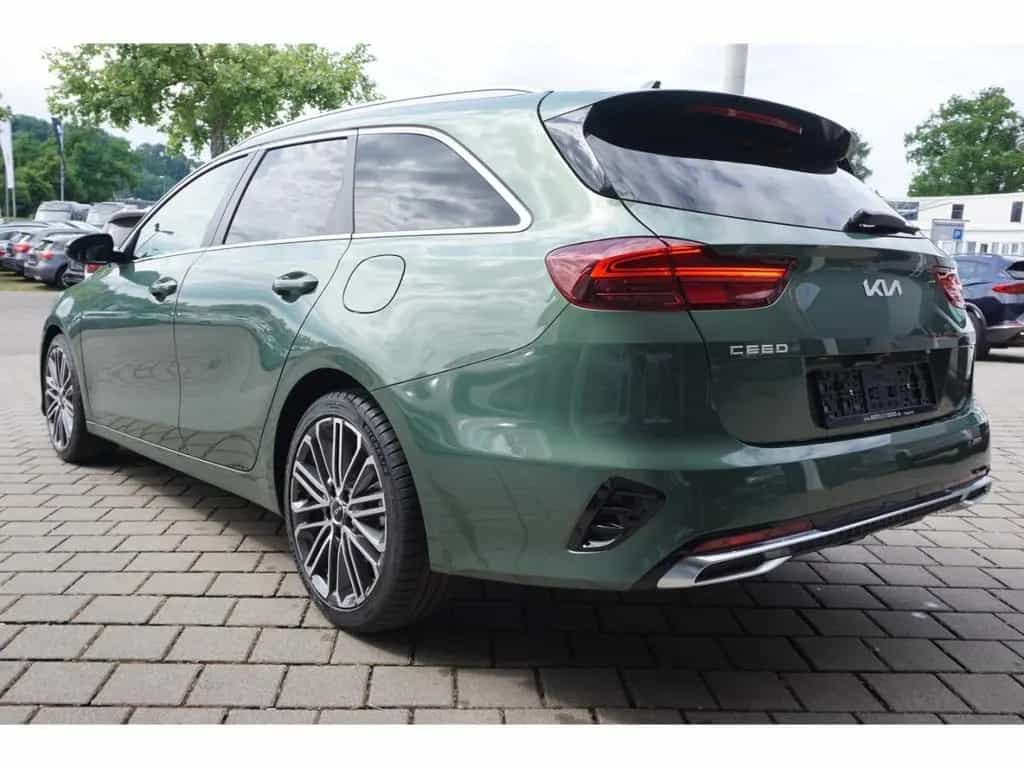 Kia Ceed_sw 1.5T 140 GT Line DCT7 Navi ACC LED Kamer 10/2025-photo-4