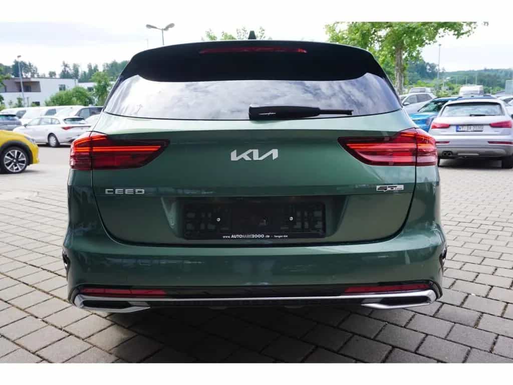 Kia Ceed_sw 1.5T 140 GT Line DCT7 Navi ACC LED Kamer 10/2025-photo-5