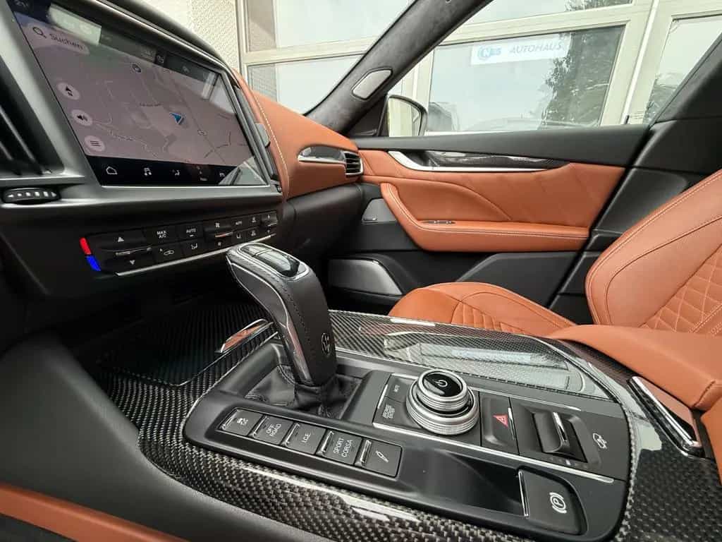 Maserati Levante TROFEO V8*PANO*360*B&W*SOFT*BELÜFTUNG*22 03/2021-photo-17