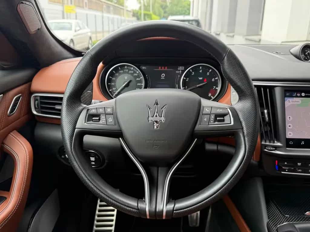 Maserati Levante TROFEO V8*PANO*360*B&W*SOFT*BELÜFTUNG*22 03/2021-photo-23
