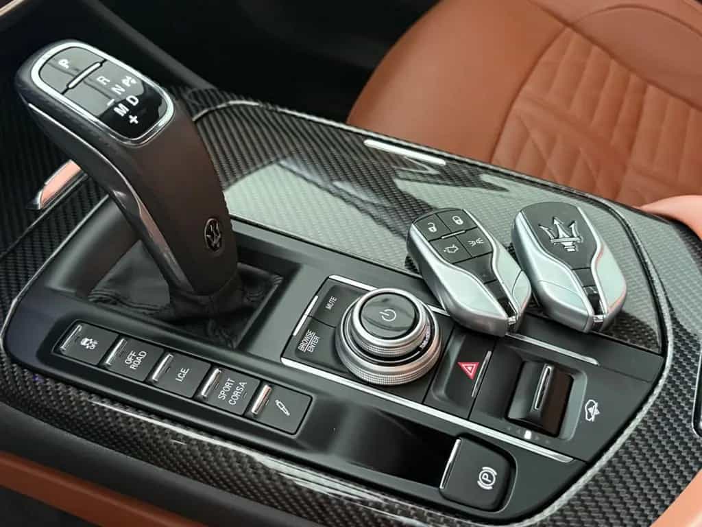 Maserati Levante TROFEO V8*PANO*360*B&W*SOFT*BELÜFTUNG*22 03/2021-photo-24